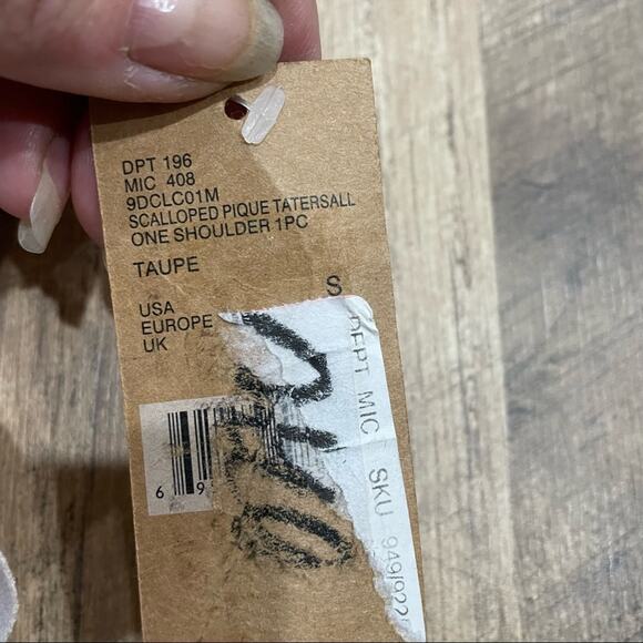 NWT Daniel Cremieux Tattersall Scallop One Shoulder One Piece Swimsuit - Picture 9 of 12